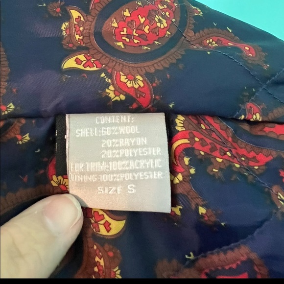 dELIA’S Wool Coat with Faux Fur hood - Picture 13 of 13